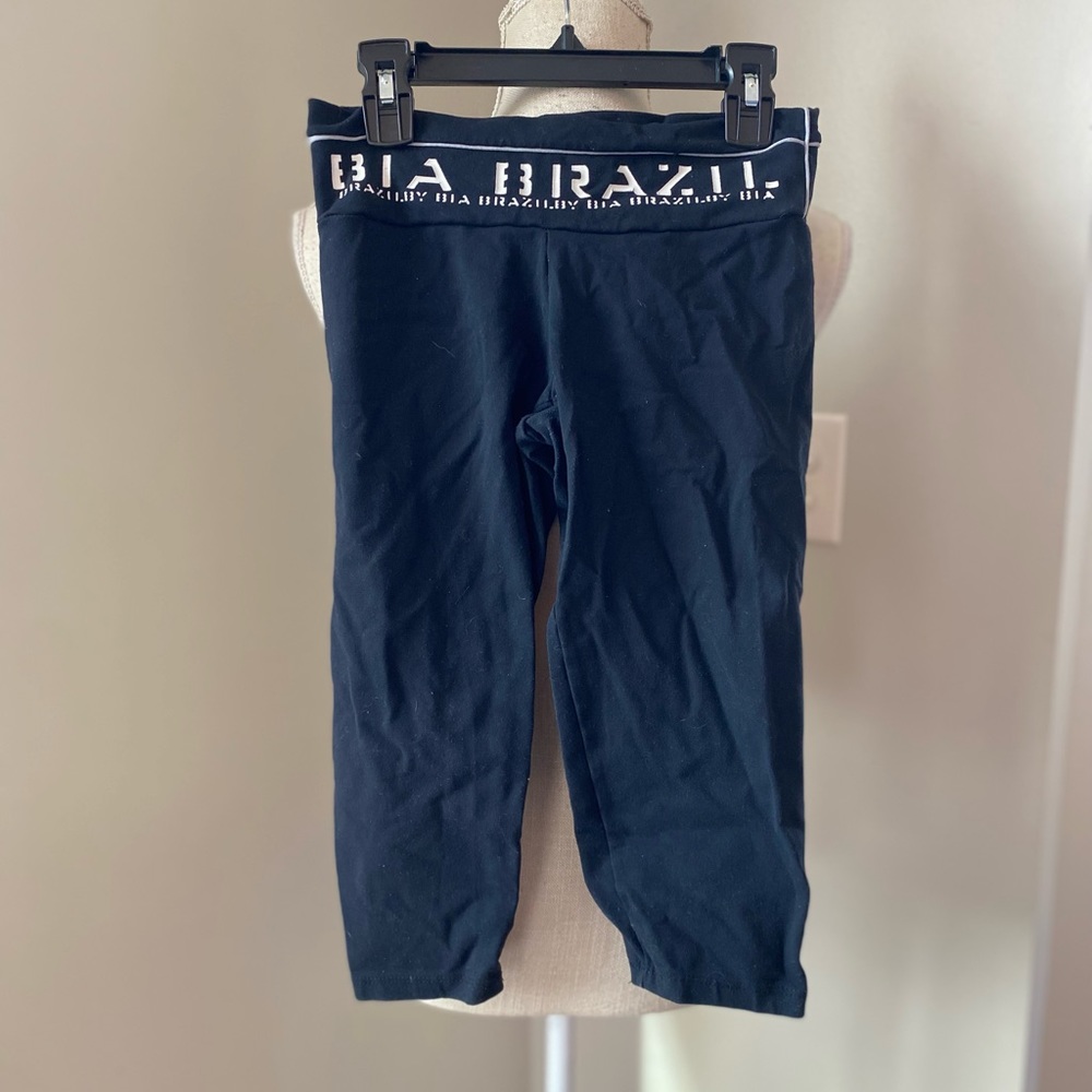 BIA Brazil Fitness Black Cropped Leggings